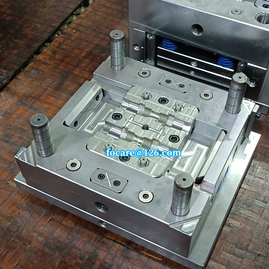 Производство пресс-формы для муфта ПВХ с наружной резьбой