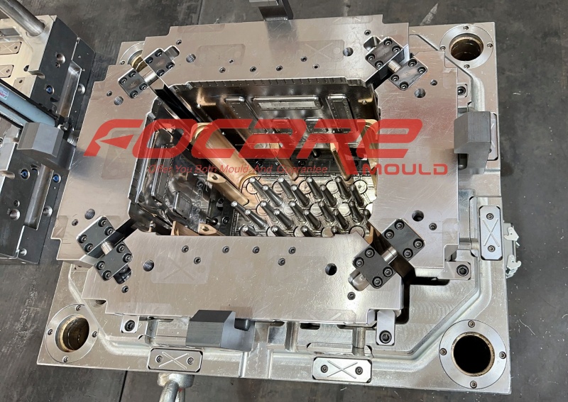 Производство пресс-форм для пластикового ящика для бутылок